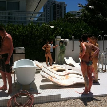 The Standard Spa - Drying, then bathing at the Mud Lounge - Day Spas Near Me - Miami Beach, Florida The Standard Spa - Drying, then bathing at the Mud Lounge - Day Spas Near Me - Miami Beach, Florida