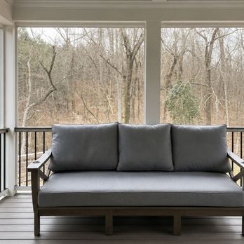 Yanover Construction - Screened porch with composite decking. - General Contractors Near Me - Alpharetta, Georgia Yanover Construction - Screened porch with composite decking. - General Contractors Near Me - Alpharetta, Georgia