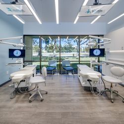 Alameda Pediatric Dentistry & Orthodontics - Family Room