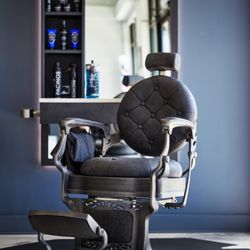 Gentleman's Quarters Barbershop - Luxury men's Barbershop