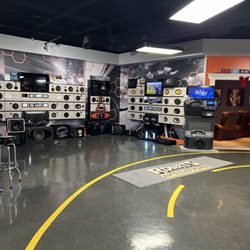 Roberts Auto Electronics & Window Tint