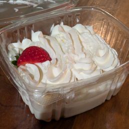 @endoedibles on Instagram 11/08/25 Strawberry Tres Leches @endoedibles on Instagram 11/08/25 Strawberry Tres Leches