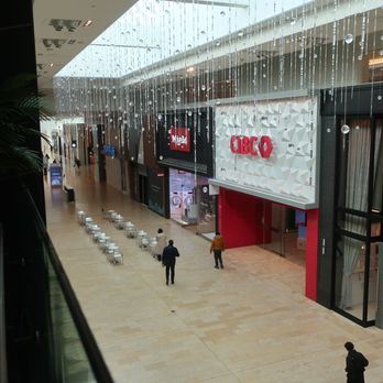 Yorkdale Shopping Centre - A view from Yu Seafood's 2nd floor dining space. - Shopping Centers Near Me - Toronto, Ontario Yorkdale Shopping Centre - A view from Yu Seafood's 2nd floor dining space. - Shopping Centers Near Me - Toronto, Ontario