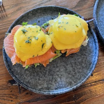 Aroma Craft Coffee - Smoked Salmon Benedict - Coffee Roasteries Near Me - Walnut, California