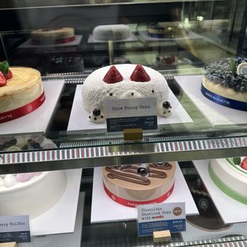 Paris Baguette - Snow Bunny Cake (so cute!) - Coffee & Tea Near Me - Las Vegas, Nevada Paris Baguette - Snow Bunny Cake (so cute!) - Coffee & Tea Near Me - Las Vegas, Nevada