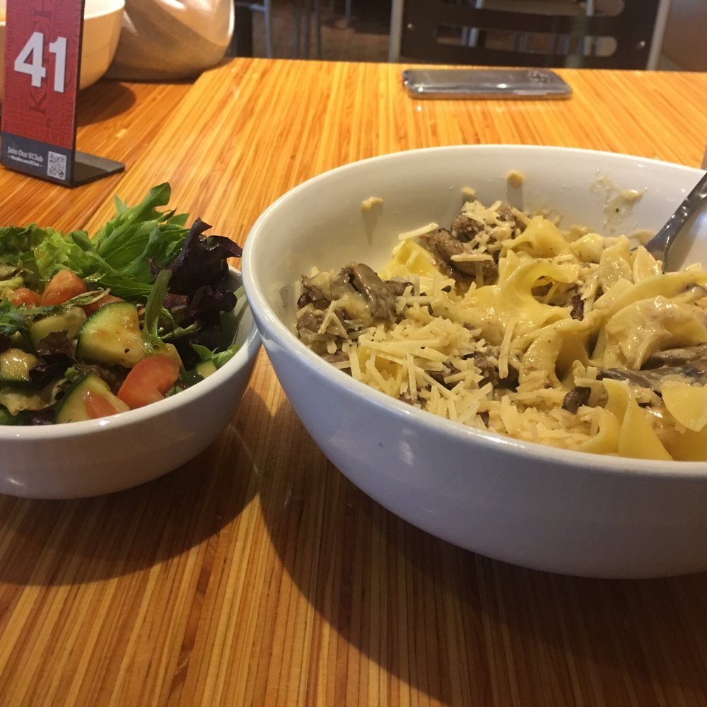 Beef Stroganoff with a side salad! Everything came out perfect Beef Stroganoff with a side salad! Everything came out perfect