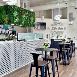 Hyson Boba Tea & Cafe - Seating area