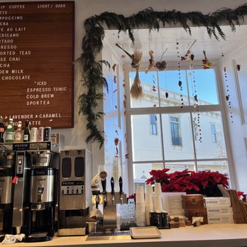 ALTA Bakery & Cafe - Cafes Near Me - Monterey, California