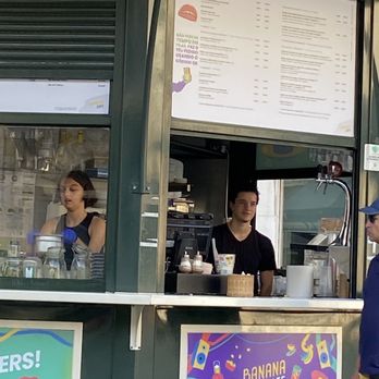 Banana Café - Bars Near Me - Lisbon, 11 Banana Café - Bars Near Me - Lisbon, 11