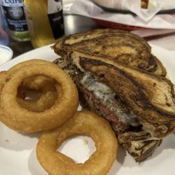 Spikehorn Restaurant & Lounge - Patty melt with Onion Rings
