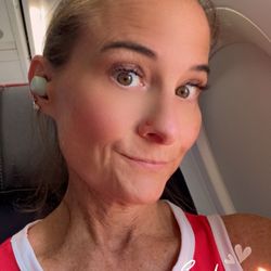 The Lash Lounge - Traveling and still looks like  have mascara on!
