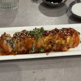 Rayza's Restaurant - Sanara roll - Sushi Bars Near Me - Daphne, Alabama