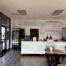 Monty’s Norwalk - Interior