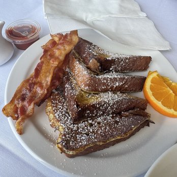 60Fore Bar & Grill - French Toast - Bars Near Me - Kapolei, Hawaii