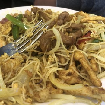 Formosa Chinese Restaurant - Singapore noodles - Taiwanese Near Me - Amherst, Massachusetts