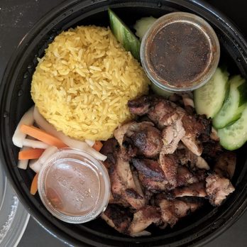 INTL Kitchen - Garlic Chicken - Asian Fusion Near Me - Milpitas, California INTL Kitchen - Garlic Chicken - Asian Fusion Near Me - Milpitas, California