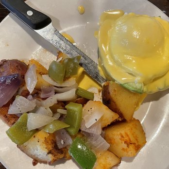 Don's Country Kitchen - Avocado Benedict - Breakfast & Brunch Near Me - Oceanside, California