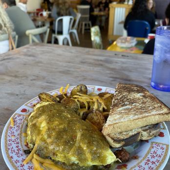 The Toasted Owl Cafe - Chorizo omelette - Breakfast & Brunch Near Me - Phoenix, Arizona The Toasted Owl Cafe - Chorizo omelette - Breakfast & Brunch Near Me - Phoenix, Arizona