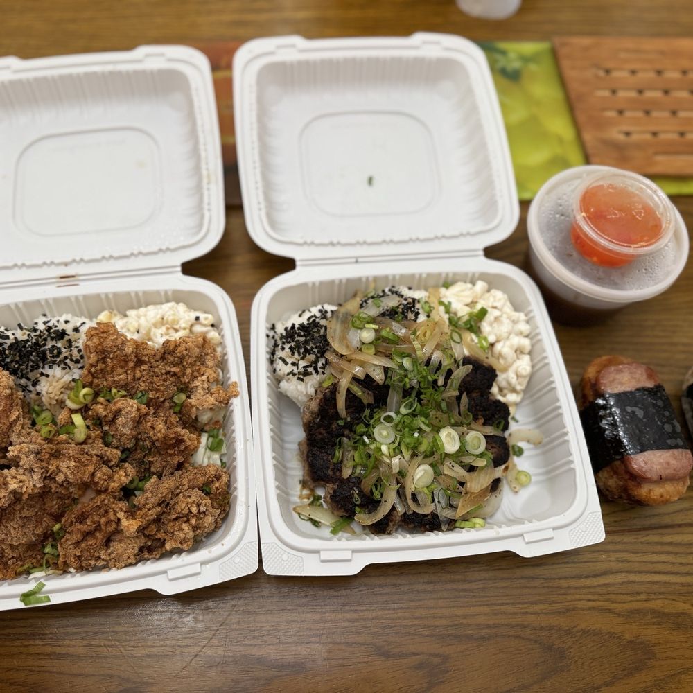Diamond Head General Store - Mochiko Chicken, Hamburger Steak Gravy on the side $1 extra( cashier never mentioned it,after i saw the recipe) - Hawaiian Near Me - San Bruno, California Diamond Head General Store - Mochiko Chicken, Hamburger Steak Gravy on the side $1 extra( cashier never mentioned it,after i saw the recipe) - Hawaiian Near Me - San Bruno, California