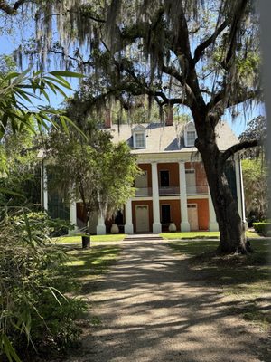 Shadows-on-the-Teche by null