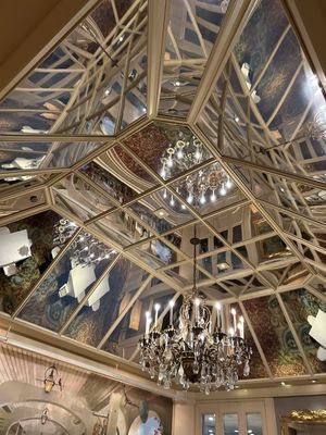 The Grill Room at Windsor Court by null