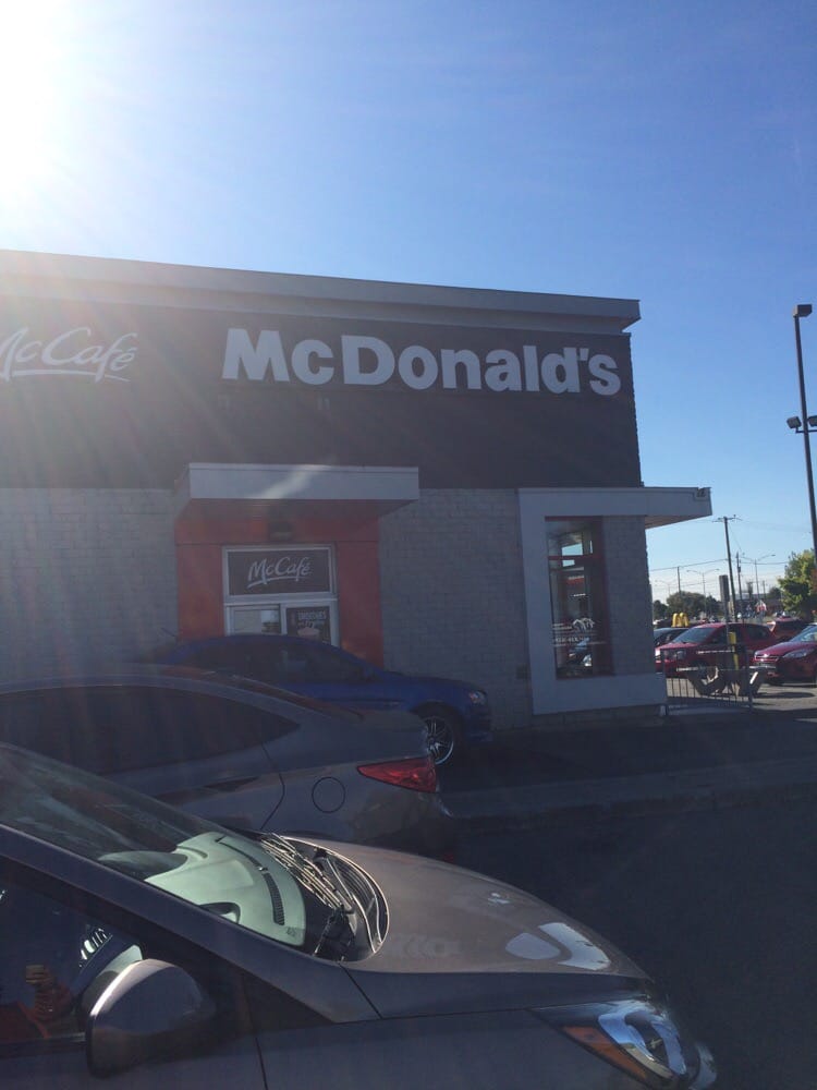 MCDONALD’S 2076 Boulevard MonseigneurLanglois, Salaberryde