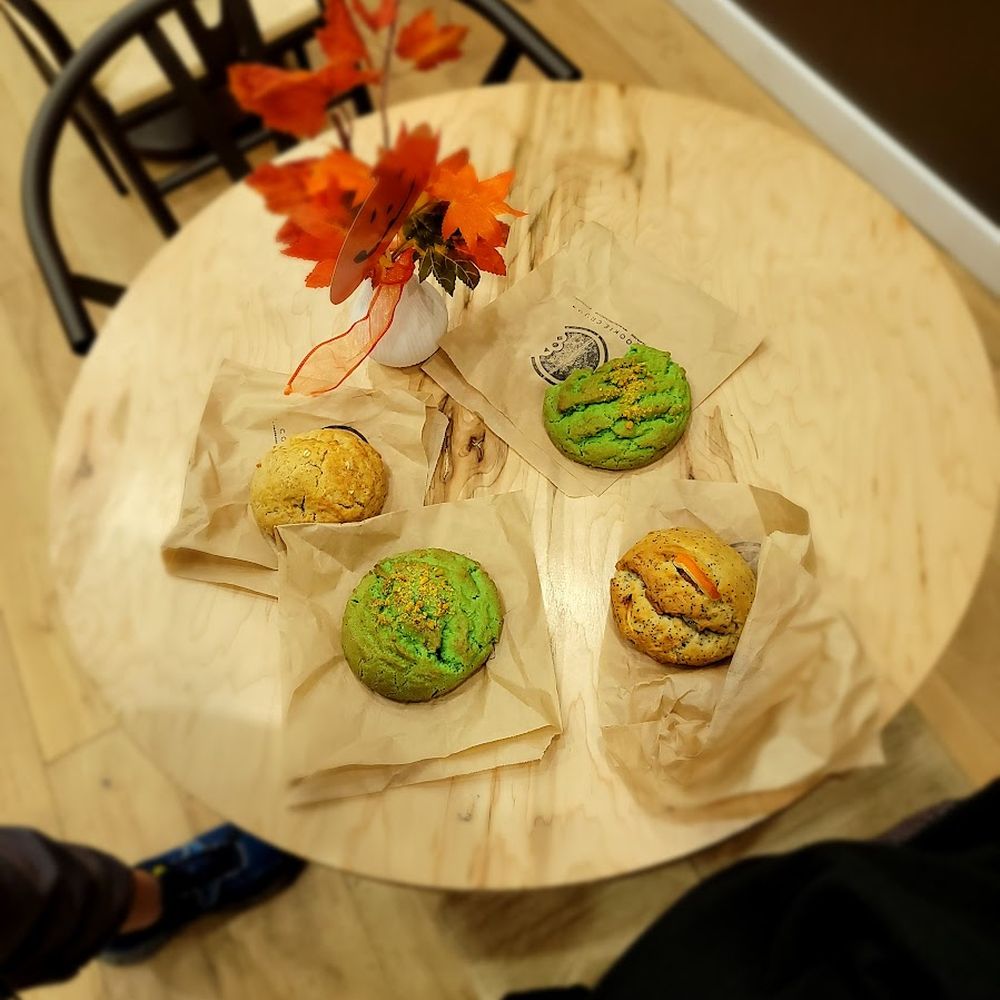 Cookie Crumz - Lemon Pop, Pistachio, Apple A La Mood - Bakeries Near Me - Astoria, New York Cookie Crumz - Lemon Pop, Pistachio, Apple A La Mood - Bakeries Near Me - Astoria, New York
