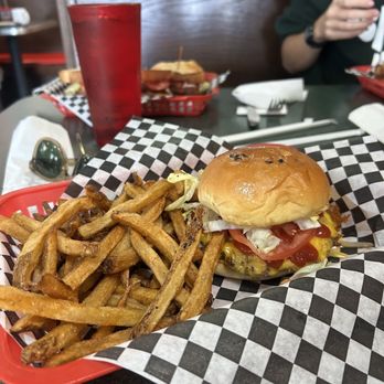 Shortys Diner - 1/2 lb smash BURGER - Breakfast & Brunch Near Me - Richmond, Virginia