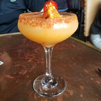 Hugo's - Arco de fuego - Mexican Near Me - Houston, Texas