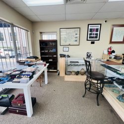 Alamo Heights Coin Shop - Neat products and collections