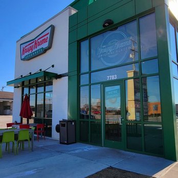 Krispy Kreme - Front and patio - Donuts Near Me - West Chester, Ohio