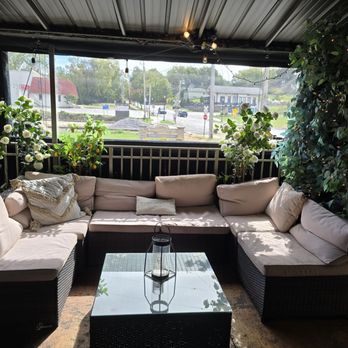 Vino Cappuccino - Outdoor patio seating in a covered space - Italian Near Me - Brookfield, Wisconsin Vino Cappuccino - Outdoor patio seating in a covered space - Italian Near Me - Brookfield, Wisconsin