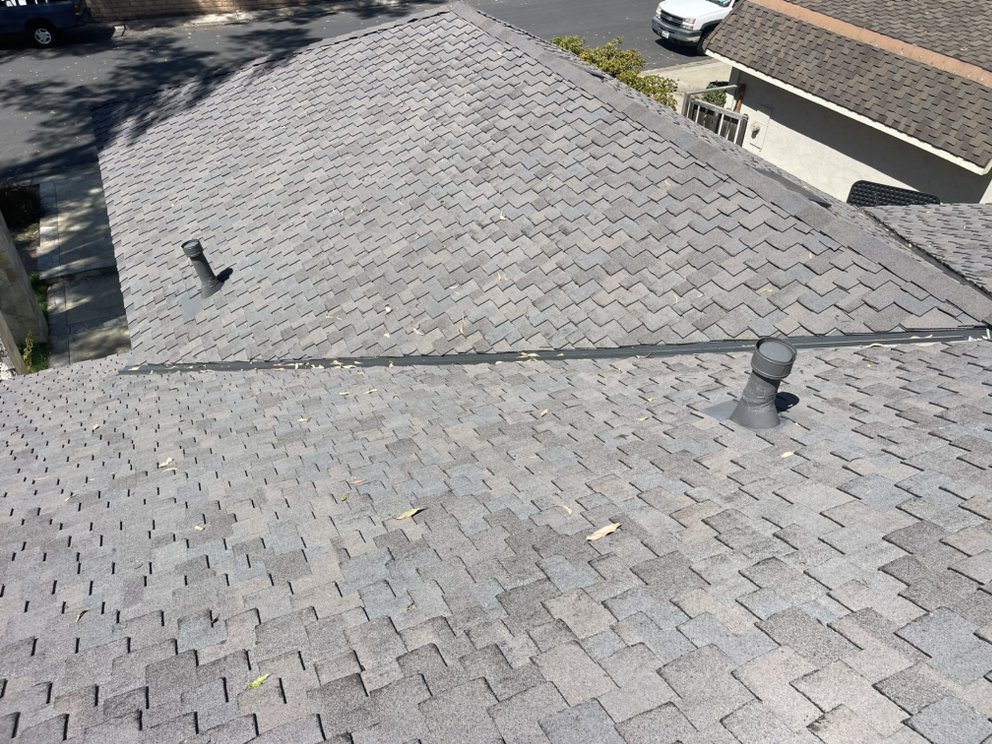 Slide of Estrada Roofs