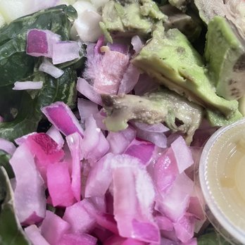 Chicago Raw - Mold on the kale salad... again. Replacement for the first moldy salad. - Vegan Near Me - Chicago, Illinois