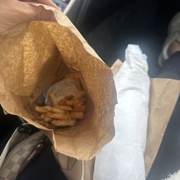 The fries is on point but I haven't try the gyro yet. I got a 9" but it's not 9". False advertisement! The fries is on point but I haven't try the gyro yet. I got a 9" but it's not 9". False advertisement!
