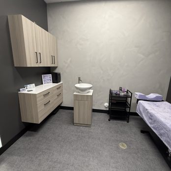 Its Jewels - The suite is so clean and relaxing, and the vibe feels so luxurious. - Eyelash Service Near Me - Las Vegas, Nevada Its Jewels - The suite is so clean and relaxing, and the vibe feels so luxurious. - Eyelash Service Near Me - Las Vegas, Nevada