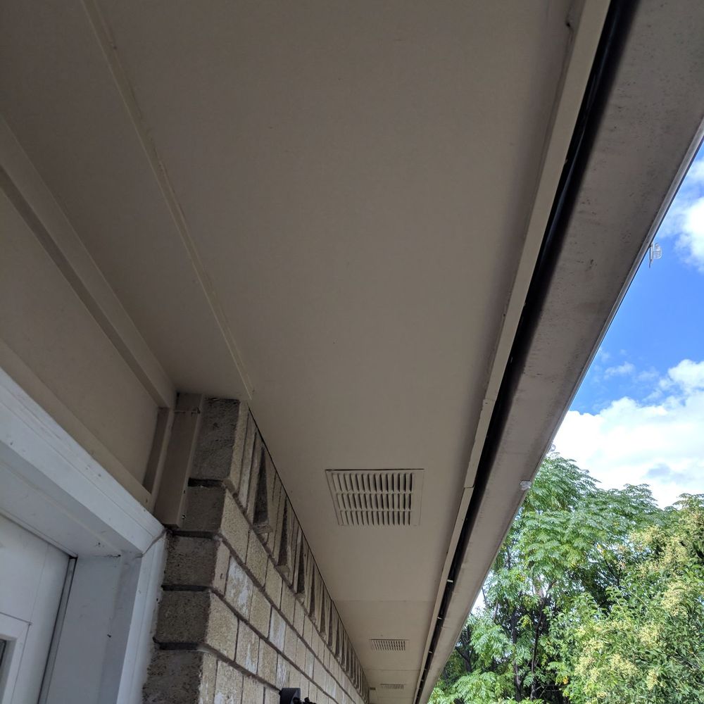 Soffit repair after refinishing touch up. Soffit repair after refinishing touch up.