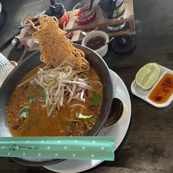 Nour Thai Kitchen - Thai Near Me - Oakland Park, Florida