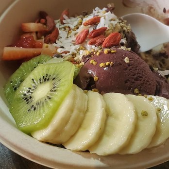 Waffle and Berry - Acai bowl! Love this place. They even split the bowl into 2 for my daughters. - Waffles Near Me - Honolulu, Hawaii Waffle and Berry - Acai bowl! Love this place. They even split the bowl into 2 for my daughters. - Waffles Near Me - Honolulu, Hawaii