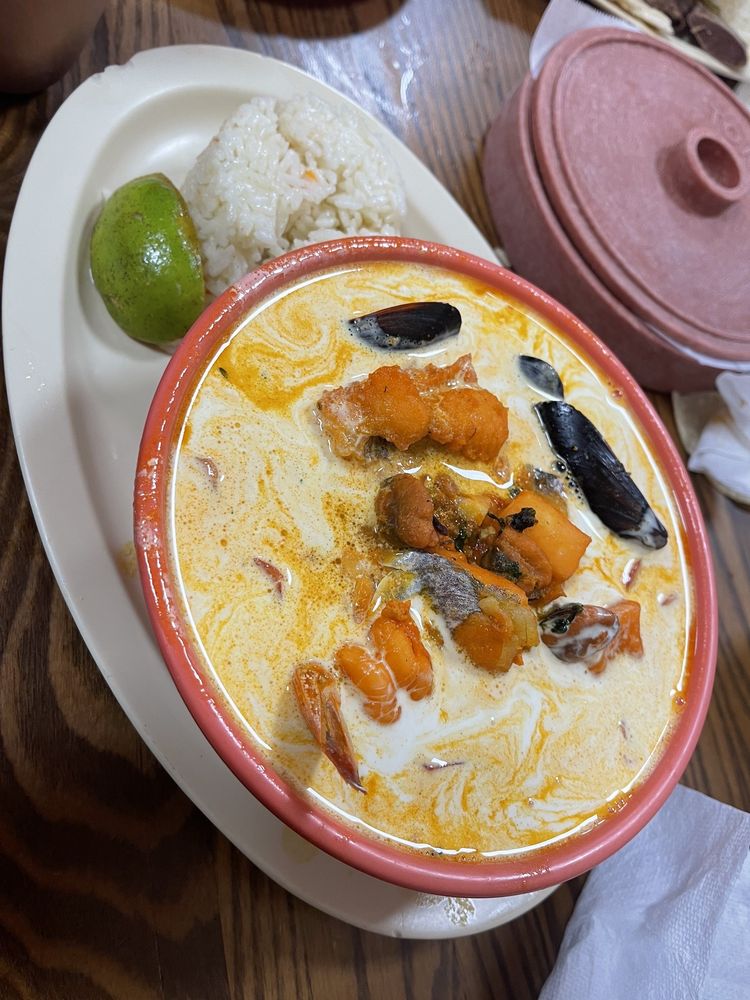 MI CANTON LATINO Updated August 2024 901 E Irving Blvd, Irving