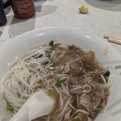 108 - rare beef, well done flank, tendon and tripe
