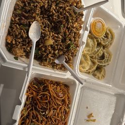 C Vegetable steam momo and Vegetable Chaumin C Vegetable steam momo and Vegetable Chaumin