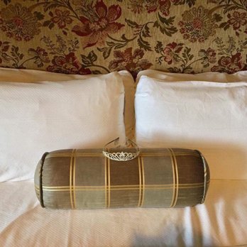 Grand Cascades Lodge - Tiara waiting for me for my bachelorette...but where is the sash!?! - Resorts Near Me - Hamburg, New Jersey
