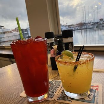 Dockside Waterfront Grill - Spicy margarita and berry lemonade - Seafood Near Me - Venice, Florida