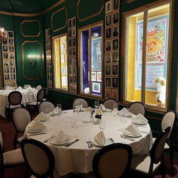 Antoine's Restaurant - French Near Me - New Orleans, Louisiana