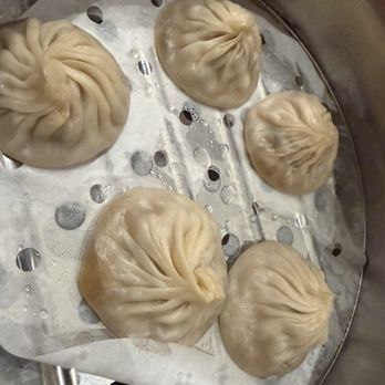dan modern chinese - pork xiao long bao soup dumplings - Chinese Near Me - Manhattan Beach, California dan modern chinese - pork xiao long bao soup dumplings - Chinese Near Me - Manhattan Beach, California