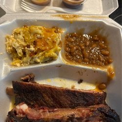 Smoke it Up Food Truck - 1/2 Rib Plate w/ Mac & Cheese and Baked Beans