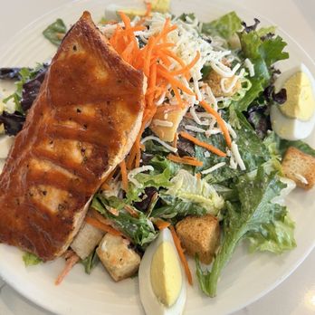 bellagreen - ATLANTIC SALMON SALAD - American Near Me - Houston, Texas