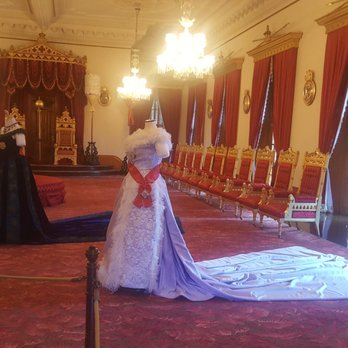 Iolani Palace - Beautiful - Museums Near Me - Honolulu, Hawaii Iolani Palace - Beautiful - Museums Near Me - Honolulu, Hawaii