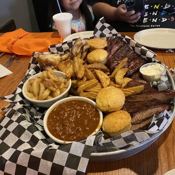 Parker's Smokehouse - a large platter of food - Smokehouse Near Me - Lincoln, Nebraska